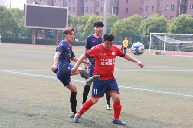 库尔图瓦因流感缺席国家德比，沃洛希恩入替